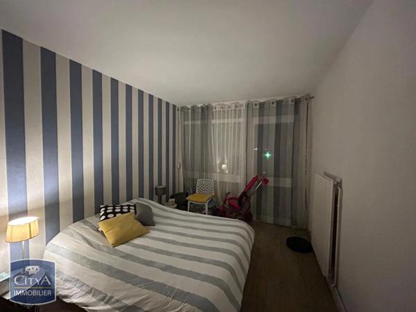 Appartement à louer 4 pièces 82.9m²