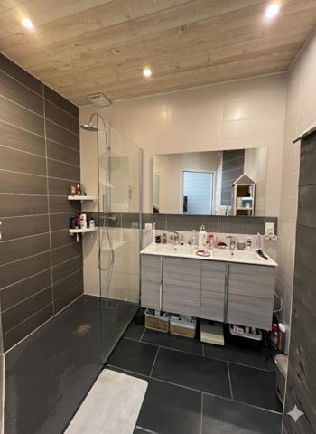 Maison rénovée ? plein centre-ville