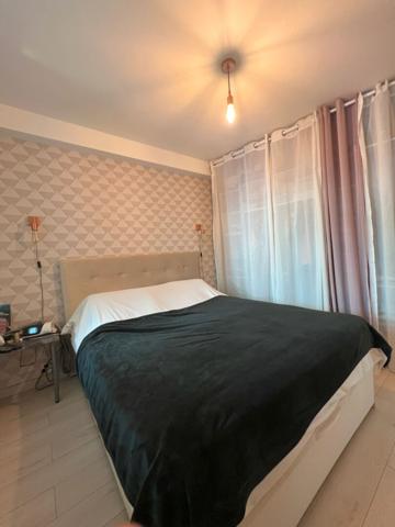 Maison rénovée ? plein centre-ville