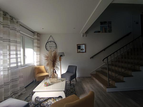 Charente Maritime (17), A Vendre Ile Oléron Hôtel Bureau de charme 22 chambres, emplac n°1 face à l'Océan