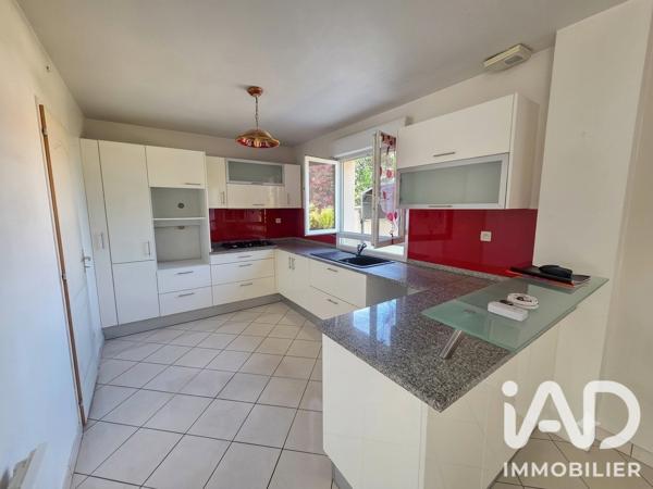 Maison à vendre 6 pièces 111 m² Mareuil-lès-Meaux