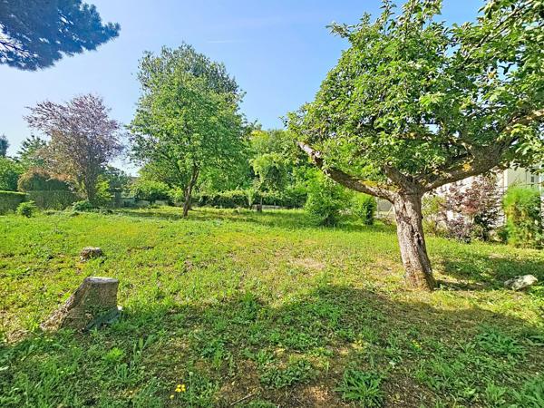 Maison 8 pièces sur sous sol total Provins proche ville haute