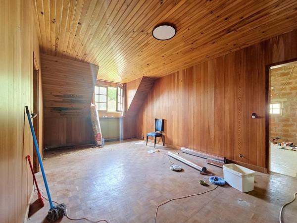 Maison 8 pièces sur sous sol total Provins proche ville haute