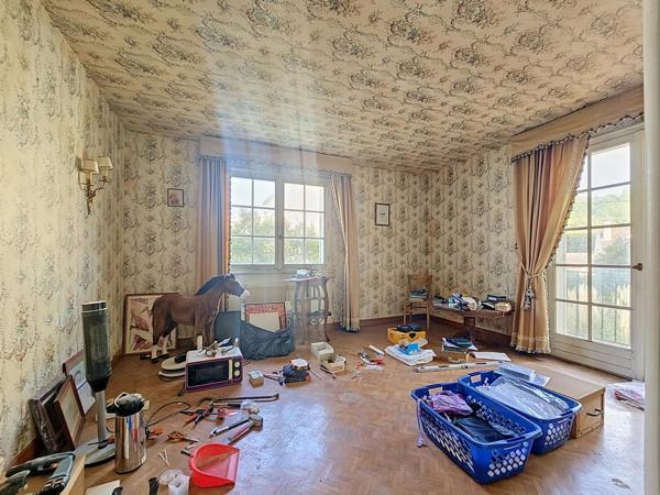 Maison 8 pièces sur sous sol total Provins proche ville haute