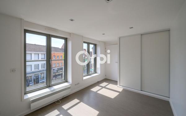 Immeuble à vendre    3 pièces •  Hazebrouck