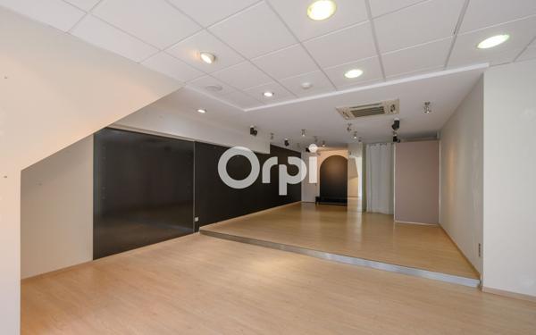 Immeuble à vendre    3 pièces •  Hazebrouck