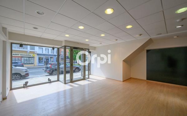 Immeuble à vendre    3 pièces •  Hazebrouck