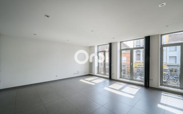 Immeuble à vendre    3 pièces •  Hazebrouck