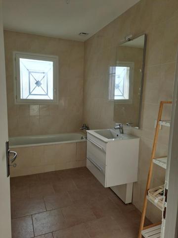 Maison à LARUSCADE, 33620 - 5 pièces 100m²