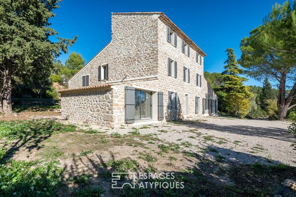 Mas provençal rénové, entre charme et modernité