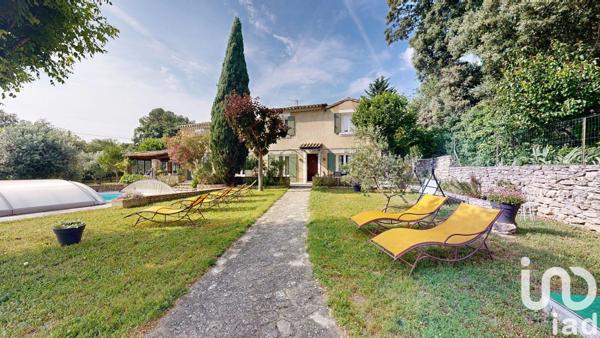Maison à vendre 8 pièces 155 m² L'Isle-sur-la-Sorgue