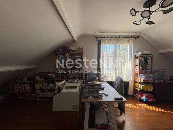 Nestenn Igny - Maison familiale 165m² - 5 chambres - jardin -  secteur de Gommonvilliers - proche commerces Place de la Ferme, des écoles Jules Ferry, Joliot Curie et collège Emile Zola - 3 mins à pied ligne V - Axes routiers A6/N118 - Plateau de Saclay /