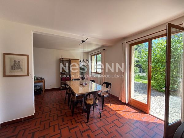 Nestenn Igny - Maison familiale 165m² - 5 chambres - jardin -  secteur de Gommonvilliers - proche commerces Place de la Ferme, des écoles Jules Ferry, Joliot Curie et collège Emile Zola - 3 mins à pied ligne V - Axes routiers A6/N118 - Plateau de Saclay /