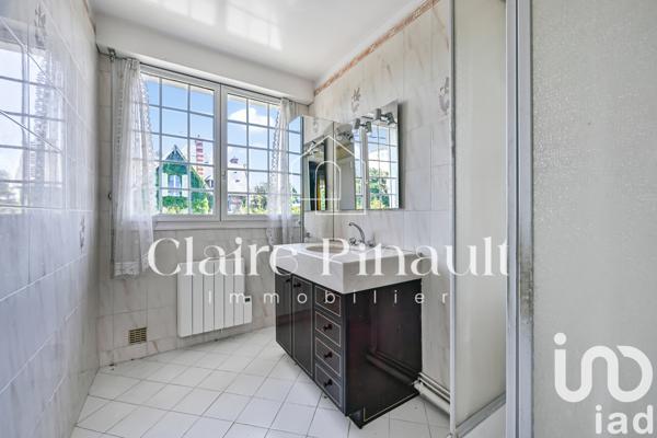 Maison à vendre 8 pièces 264 m² Le Chesnay-Rocquencourt