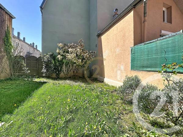 Appartement F4 à vendre  5 pièces - 101,81 m 2   BELFORT  - 90