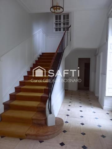 Hôtel particulier de 420m² – 14 pièces, 7 chambres, 4 salle de bains, 6 wc et garage