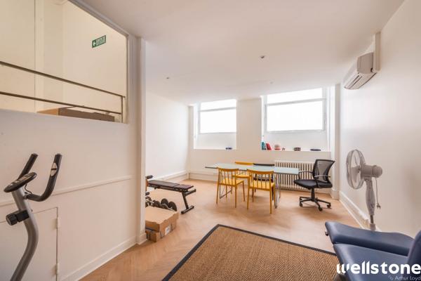 Bureaux à louer à PARIS 75009