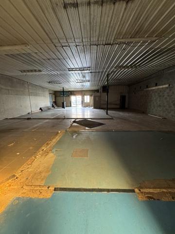 Local commercial Saint-Martin-des-Champs 120 m²