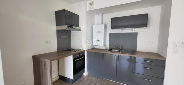 Nantes Pont du Cens : Exclusivité ! En vente ! Bel appartement T2 sur terrasse, chambre séparée, parking. Proche toutes commodités !