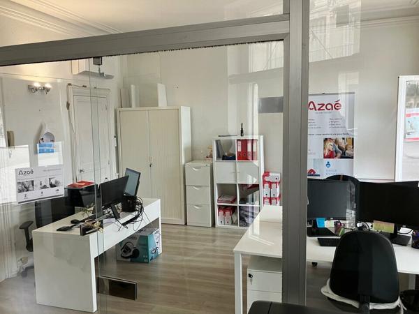 A LOUER 50M² DE BUREAUX DANS UN IMMEUBLE DE CARACTERE HYPERCENTRE DE POITIERS