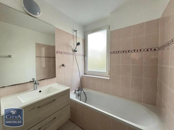 Appartement à louer 4 pièces 67.67m²