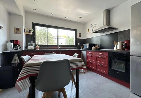 Maison familiale 120 m² avec piscine chauffée – Rivedoux-Plage à 550 m de la mer