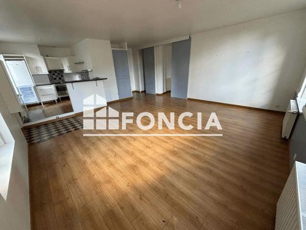 Location Appartement 3 pièces 81.2 m² - 11 RUE EUGENE RIFFAULT Blois 41000
