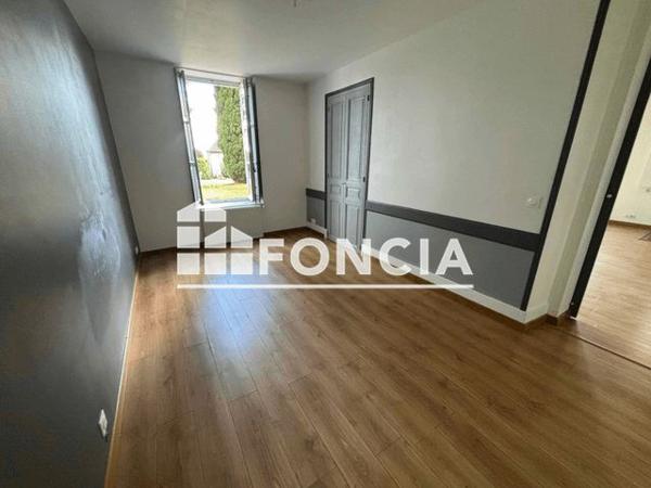 Location Appartement 3 pièces 81.2 m² - 11 RUE EUGENE RIFFAULT Blois 41000