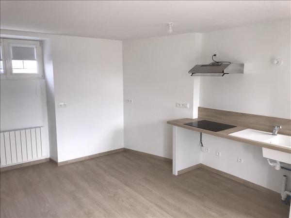 Maison à louer 516 € CC LA COQUILLE 2 p 48 m² DPE D