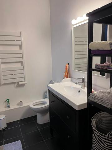 Location                                                      Maison de ville
                        
                     4 pièces                      66 m2                     à Niort