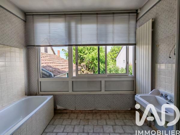 Maison à vendre 5 pièces 101 m² Châteaumeillant