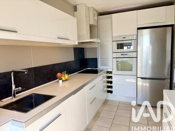 Immeuble à vendre 142 m² Saint-Jean-de-la-Ruelle
