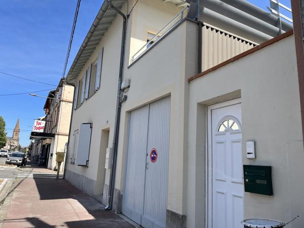 Location Parking / box9 m² - MONTAUBAN (82000)