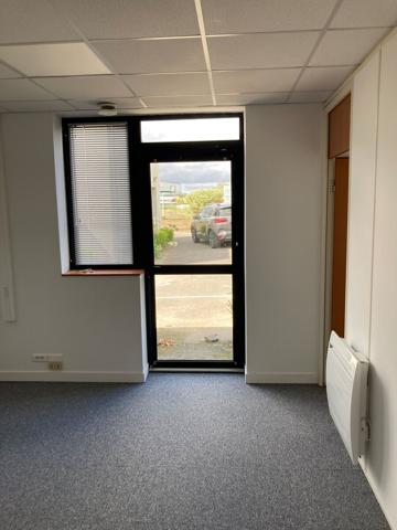 BUREAUX A LOUER DANS CENTRE D'AFFAIRE - BREST / KERGARADEC