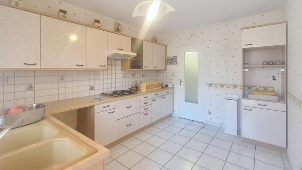 Appartement 84 m²  + vérandas Hyper centre Firminy