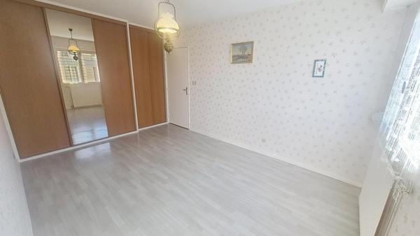 Appartement 84 m²  + vérandas Hyper centre Firminy
