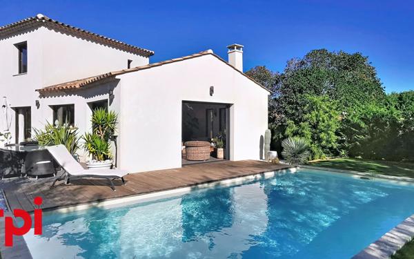 Maison à vendre    4 pièces •  La Cadière-d'Azur