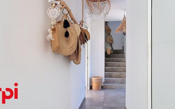 Maison à vendre    4 pièces •  La Cadière-d'Azur