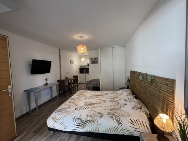 Aix-en-Provence (13090) T1 terrasse dans rés de loisir , piscine, AIX EN PROVENCE