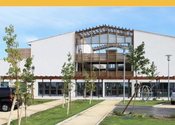 Aix-en-Provence (13090) T1 terrasse dans rés de loisir , piscine, AIX EN PROVENCE