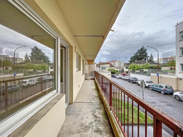 T2 avec loggia, à 14 min à pied de la gare SNCF