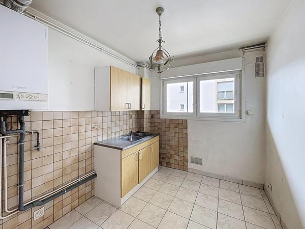 T2 avec loggia, à 14 min à pied de la gare SNCF