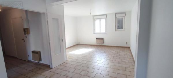 Appartement à louer à Châlons-en-Champagne dans la Marne (51000), ref : 51084-L640