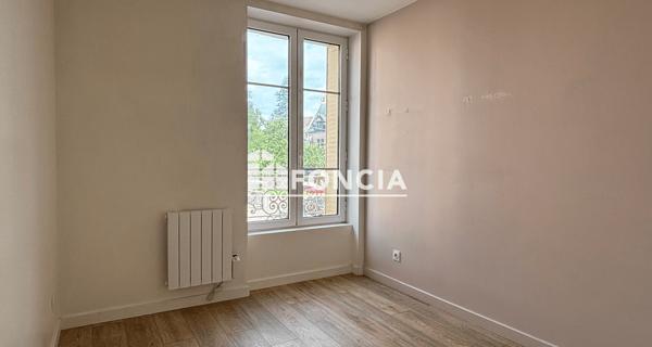 Location Appartement 3 pièces 47.37 m² - ÉTampes 91150
