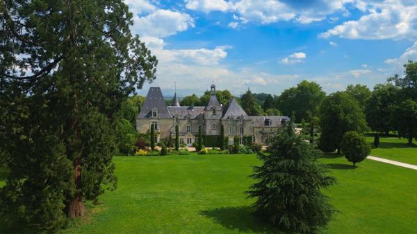 Vente Château Ribérac 40 Pièces 1380 m²
