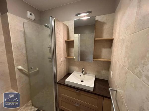 Appartement à louer 3 pièces 64.18m² Angers (49000)
