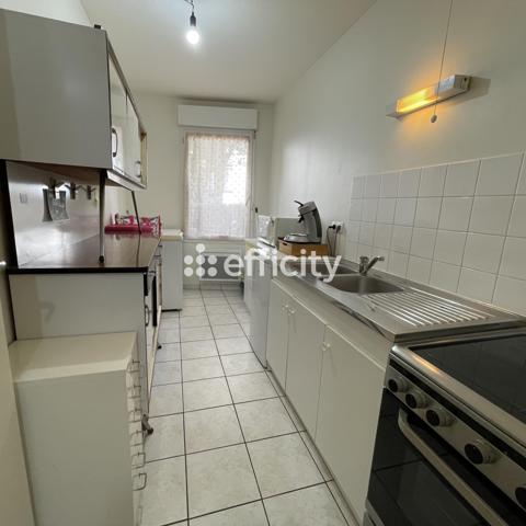 Appartement
         2 pièces
        - 47 m² Exclusivité 155 000 € *