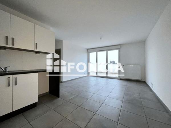 Location Appartement 3 pièces 59.2 m² - RUE DE LESSIVAS Bron 69500