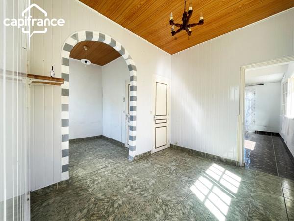 A SAINT ANDRE, Maison de Type 7, 150m² sur un terrain de 700m²