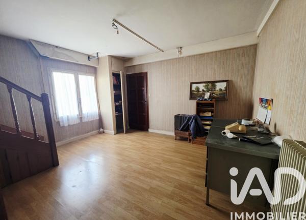 Maison à vendre 7 pièces 121 m² Aigre